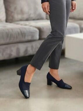 Amalfi Italy Dark Navy Blue Two Tone Leather Material Block-Heel Pumps Classic